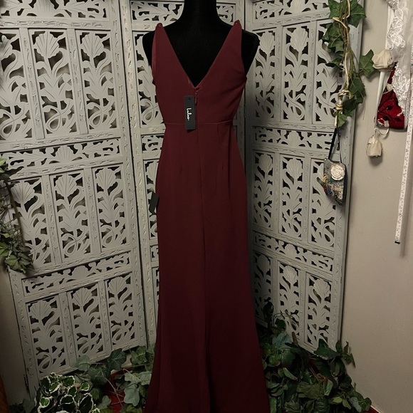 NWT! LULUS LOVELY MAROON RED FITTED WITH TRUMPET SKIRT SLEEVELESS FORMAL DRESS - Picture 5 of 9